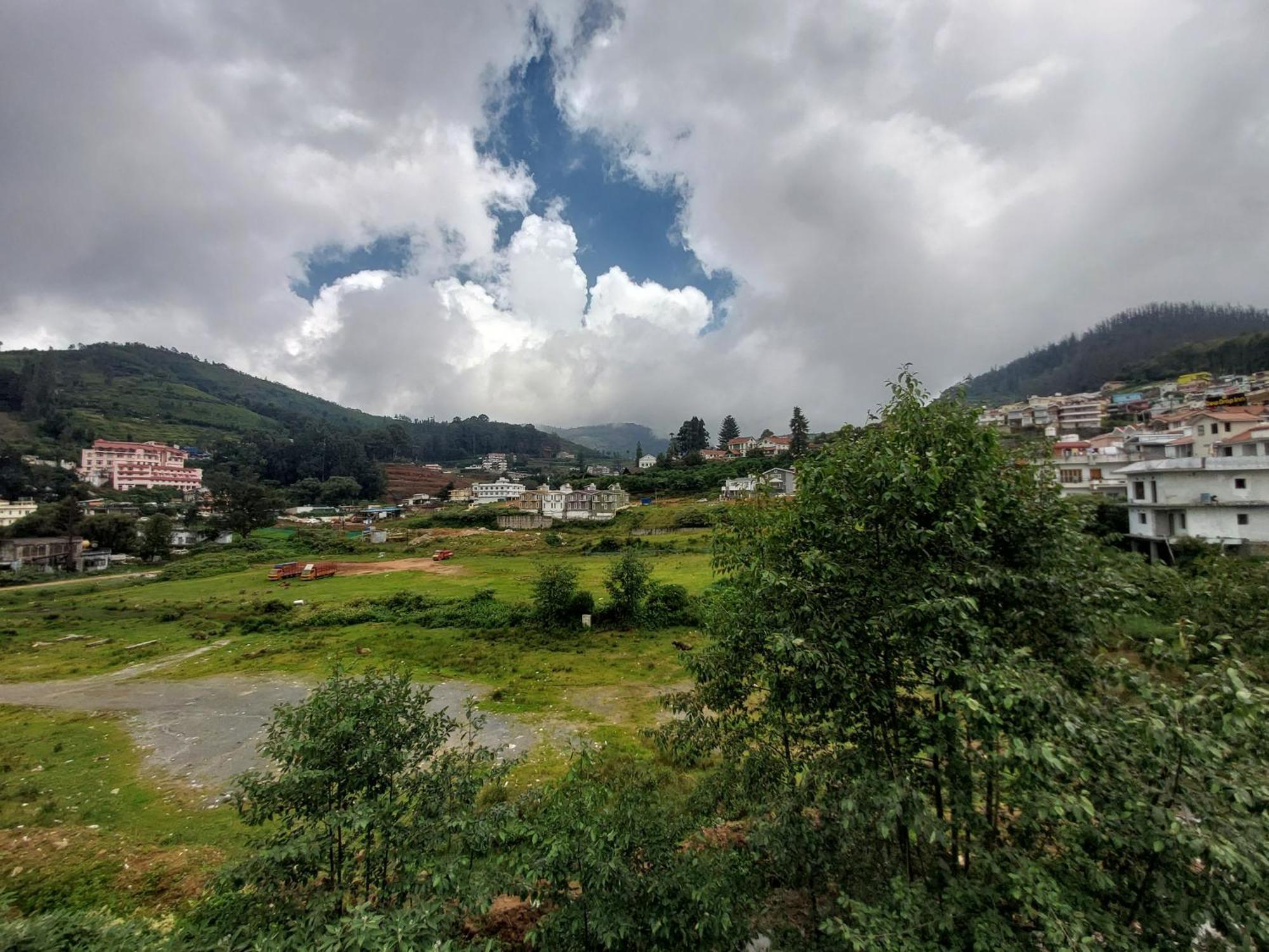 Serenity Inn Home Stay Ooty Buitenkant foto